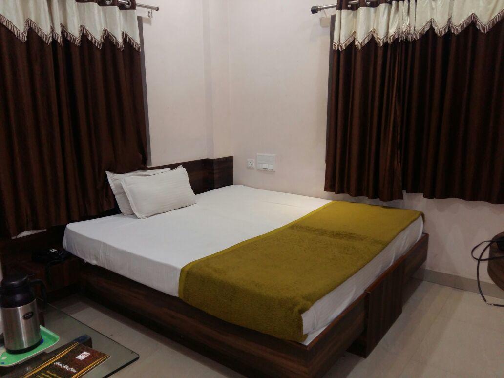 Hotel Alka Palace Durg Екстериор снимка