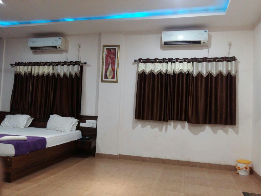 Hotel Alka Palace Durg Екстериор снимка
