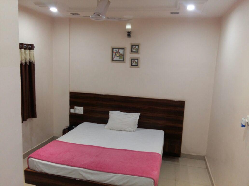 Hotel Alka Palace Durg Екстериор снимка