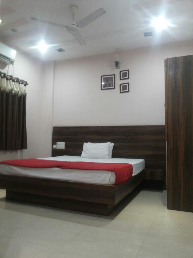 Hotel Alka Palace Durg Екстериор снимка